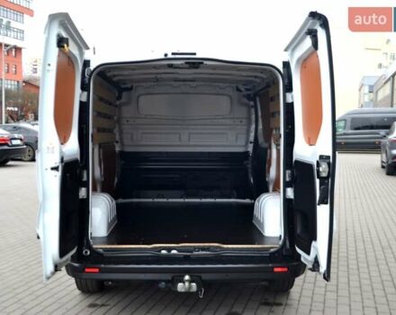 Белый Рено Трафик, объемом двигателя 2 л и пробегом 236 тыс. км за 16900 $, фото 147 на Automoto.ua