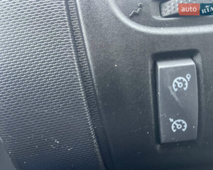 Белый Рено Трафик, объемом двигателя 2 л и пробегом 208 тыс. км за 14500 $, фото 27 на Automoto.ua