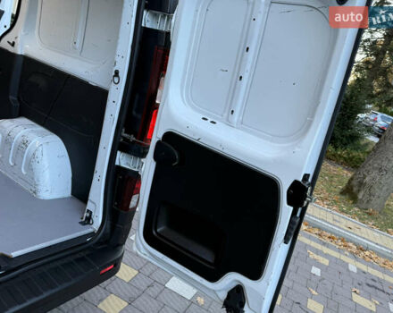 Белый Рено Трафик, объемом двигателя 2 л и пробегом 112 тыс. км за 17850 $, фото 67 на Automoto.ua