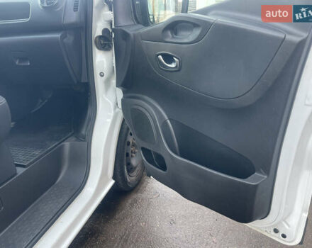 Белый Рено Трафик, объемом двигателя 2 л и пробегом 208 тыс. км за 14500 $, фото 22 на Automoto.ua