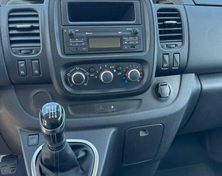 Білий Рено Трафік, об'ємом двигуна 2 л та пробігом 100 тис. км за 21400 $, фото 26 на Automoto.ua