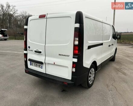 Белый Рено Трафик, объемом двигателя 2 л и пробегом 189 тыс. км за 17900 $, фото 4 на Automoto.ua