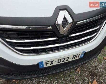 Белый Рено Трафик, объемом двигателя 2 л и пробегом 204 тыс. км за 18700 $, фото 50 на Automoto.ua