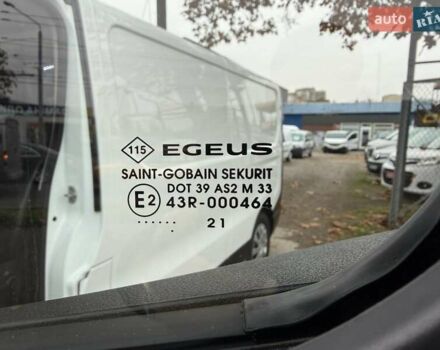 Белый Рено Трафик, объемом двигателя 2 л и пробегом 166 тыс. км за 19700 $, фото 11 на Automoto.ua