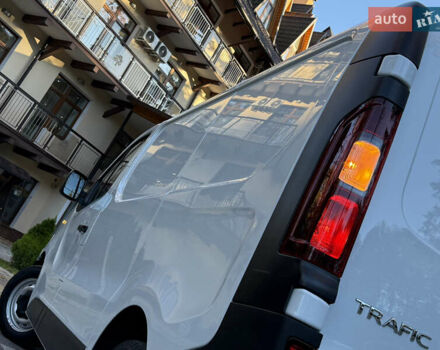 Белый Рено Трафик, объемом двигателя 2 л и пробегом 114 тыс. км за 18200 $, фото 29 на Automoto.ua