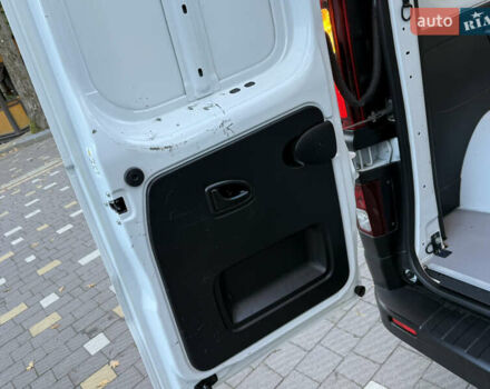 Белый Рено Трафик, объемом двигателя 2 л и пробегом 114 тыс. км за 18200 $, фото 66 на Automoto.ua