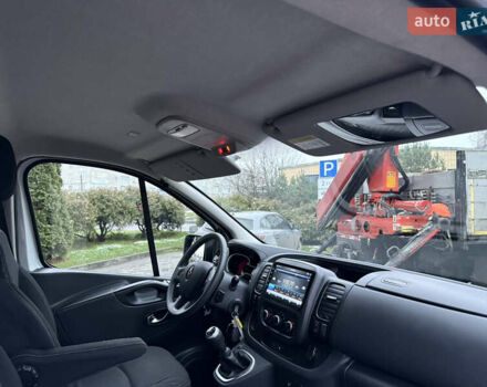 Белый Рено Трафик, объемом двигателя 2 л и пробегом 259 тыс. км за 16400 $, фото 59 на Automoto.ua