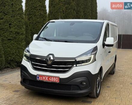 Белый Рено Трафик, объемом двигателя 2 л и пробегом 240 тыс. км за 15800 $, фото 4 на Automoto.ua