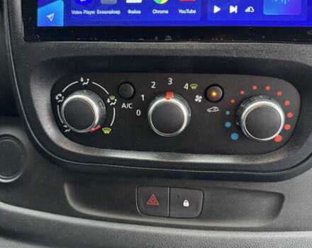 Білий Рено Трафік, об'ємом двигуна 2 л та пробігом 116 тис. км за 19450 $, фото 61 на Automoto.ua