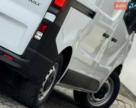 Белый Рено Трафик, объемом двигателя 2 л и пробегом 116 тыс. км за 17700 $, фото 32 на Automoto.ua