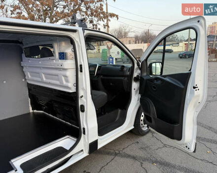 Белый Рено Трафик, объемом двигателя 2 л и пробегом 130 тыс. км за 18999 $, фото 56 на Automoto.ua