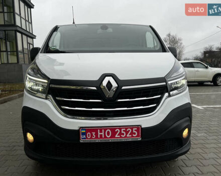 Белый Рено Трафик, объемом двигателя 2 л и пробегом 71 тыс. км за 18600 $, фото 5 на Automoto.ua