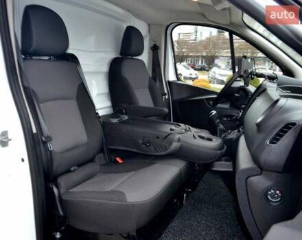 Белый Рено Трафик, объемом двигателя 2 л и пробегом 236 тыс. км за 16900 $, фото 45 на Automoto.ua