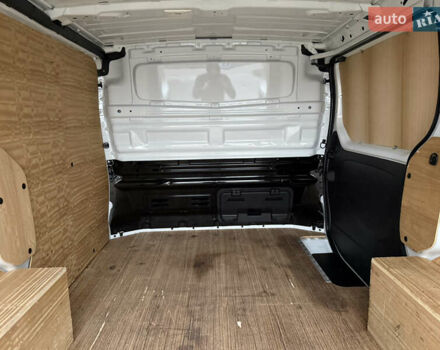 Белый Рено Трафик, объемом двигателя 2 л и пробегом 259 тыс. км за 16400 $, фото 68 на Automoto.ua