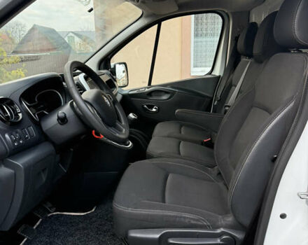 Белый Рено Трафик, объемом двигателя 2 л и пробегом 213 тыс. км за 16900 $, фото 18 на Automoto.ua