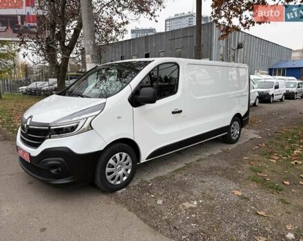 Белый Рено Трафик, объемом двигателя 2 л и пробегом 166 тыс. км за 19700 $, фото 1 на Automoto.ua