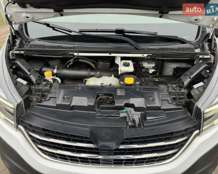 Білий Рено Трафік, об'ємом двигуна 2 л та пробігом 116 тис. км за 19450 $, фото 85 на Automoto.ua