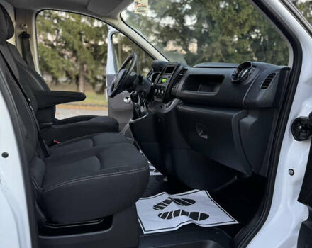 Белый Рено Трафик, объемом двигателя 2 л и пробегом 96 тыс. км за 19500 $, фото 30 на Automoto.ua