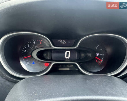 Білий Рено Трафік, об'ємом двигуна 2 л та пробігом 140 тис. км за 17500 $, фото 80 на Automoto.ua