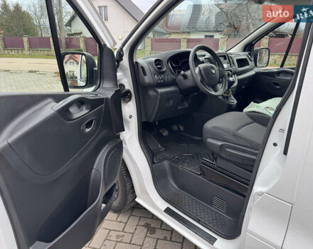Белый Рено Трафик, объемом двигателя 2 л и пробегом 76 тыс. км за 17700 $, фото 12 на Automoto.ua