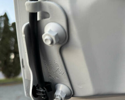 Белый Рено Трафик, объемом двигателя 2 л и пробегом 96 тыс. км за 19500 $, фото 45 на Automoto.ua