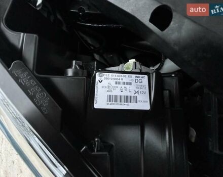 Белый Рено Трафик, объемом двигателя 2 л и пробегом 189 тыс. км за 17900 $, фото 39 на Automoto.ua