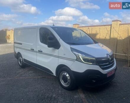 Белый Рено Трафик, объемом двигателя 2 л и пробегом 210 тыс. км за 16899 $, фото 5 на Automoto.ua