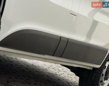 Белый Рено Трафик, объемом двигателя 2 л и пробегом 116 тыс. км за 17700 $, фото 11 на Automoto.ua