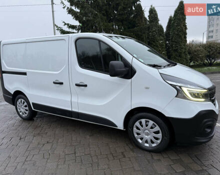 Белый Рено Трафик, объемом двигателя 2 л и пробегом 259 тыс. км за 16400 $, фото 18 на Automoto.ua