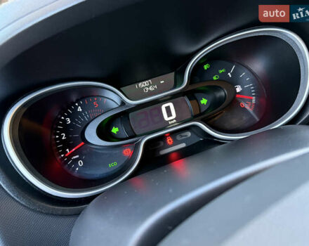 Белый Рено Трафик, объемом двигателя 2 л и пробегом 112 тыс. км за 17850 $, фото 51 на Automoto.ua