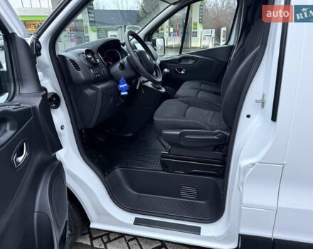 Белый Рено Трафик, объемом двигателя 2 л и пробегом 259 тыс. км за 16400 $, фото 33 на Automoto.ua