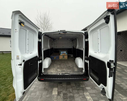 Білий Рено Трафік, об'ємом двигуна 2 л та пробігом 123 тис. км за 17900 $, фото 9 на Automoto.ua