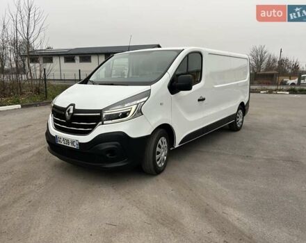 Белый Рено Трафик, объемом двигателя 2 л и пробегом 189 тыс. км за 17900 $, фото 1 на Automoto.ua