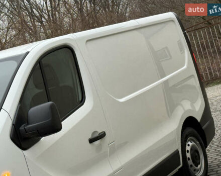 Белый Рено Трафик, объемом двигателя 2 л и пробегом 116 тыс. км за 17700 $, фото 10 на Automoto.ua