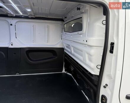 Белый Рено Трафик, объемом двигателя 2 л и пробегом 166 тыс. км за 19700 $, фото 37 на Automoto.ua