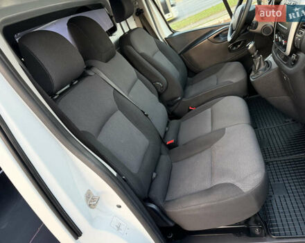 Белый Рено Трафик, объемом двигателя 2 л и пробегом 130 тыс. км за 18999 $, фото 48 на Automoto.ua