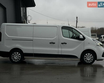 Белый Рено Трафик, объемом двигателя 2 л и пробегом 217 тыс. км за 18800 $, фото 10 на Automoto.ua