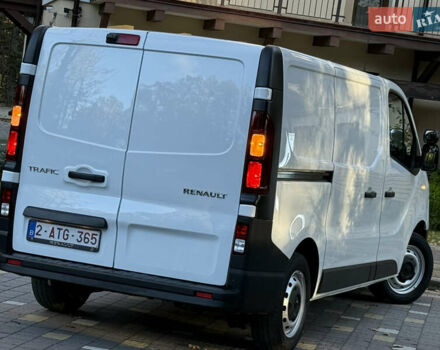 Белый Рено Трафик, объемом двигателя 2 л и пробегом 112 тыс. км за 17850 $, фото 33 на Automoto.ua