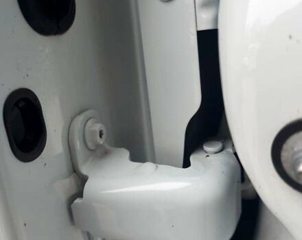 Білий Рено Трафік, об'ємом двигуна 2 л та пробігом 187 тис. км за 16700 $, фото 33 на Automoto.ua