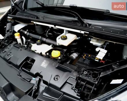 Белый Рено Трафик, объемом двигателя 2 л и пробегом 236 тыс. км за 16900 $, фото 160 на Automoto.ua