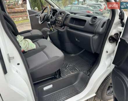 Белый Рено Трафик, объемом двигателя 2 л и пробегом 76 тыс. км за 17700 $, фото 13 на Automoto.ua