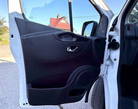 Белый Рено Трафик, объемом двигателя 2 л и пробегом 182 тыс. км за 17673 $, фото 20 на Automoto.ua