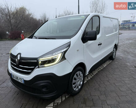 Белый Рено Трафик, объемом двигателя 2 л и пробегом 259 тыс. км за 16400 $, фото 1 на Automoto.ua