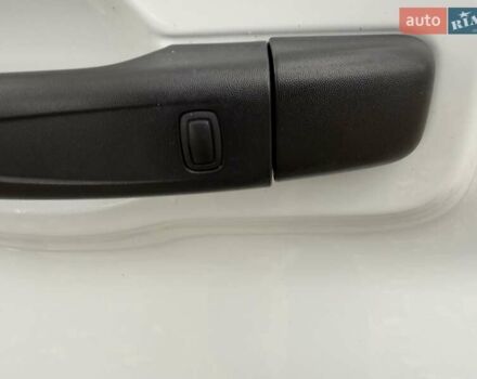 Белый Рено Трафик, объемом двигателя 2 л и пробегом 166 тыс. км за 19700 $, фото 39 на Automoto.ua