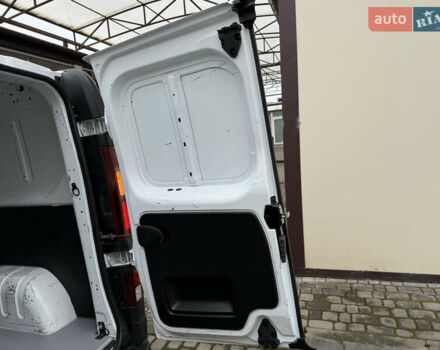 Белый Рено Трафик, объемом двигателя 2 л и пробегом 116 тыс. км за 17300 $, фото 48 на Automoto.ua