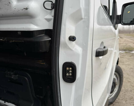 Білий Рено Трафік, об'ємом двигуна 2 л та пробігом 116 тис. км за 19450 $, фото 34 на Automoto.ua