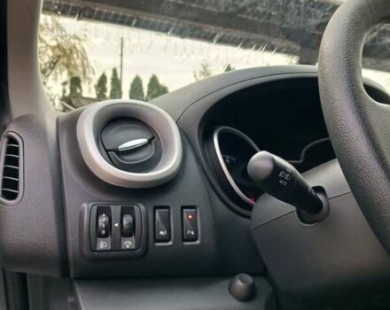 Белый Рено Трафик, объемом двигателя 2 л и пробегом 230 тыс. км за 14200 $, фото 9 на Automoto.ua