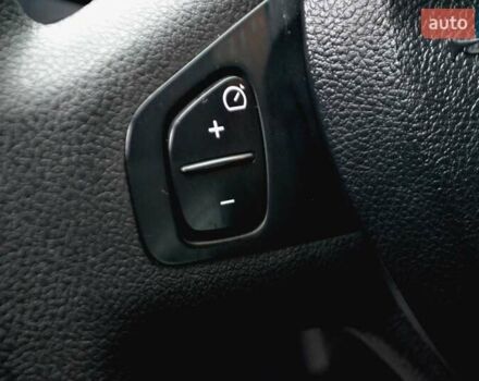 Белый Рено Трафик, объемом двигателя 2 л и пробегом 236 тыс. км за 16900 $, фото 94 на Automoto.ua