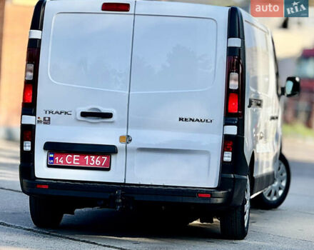 Белый Рено Трафик, объемом двигателя 2 л и пробегом 182 тыс. км за 17673 $, фото 16 на Automoto.ua