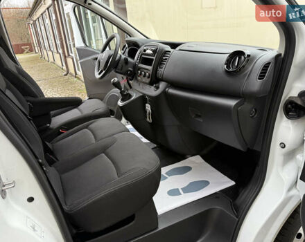 Белый Рено Трафик, объемом двигателя 2 л и пробегом 116 тыс. км за 17700 $, фото 37 на Automoto.ua